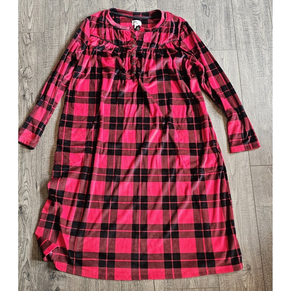 Womens Long Sleeve Velour Night Gown Size Medium Red/Black Plaid Winter  So Soft